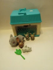 Little Live Pets Mouse Mama Surprise Lil' Mouse Minis