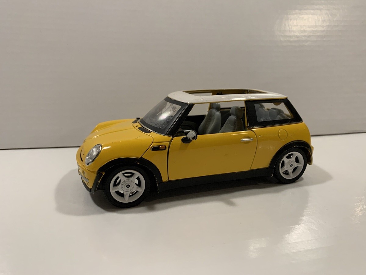 1-18スケール   ミニクーパー Mini Cooper イエロー Mini Cooper 1:18 YELLOW Diecast Model BY SUNNYSIDE LTD | eBay