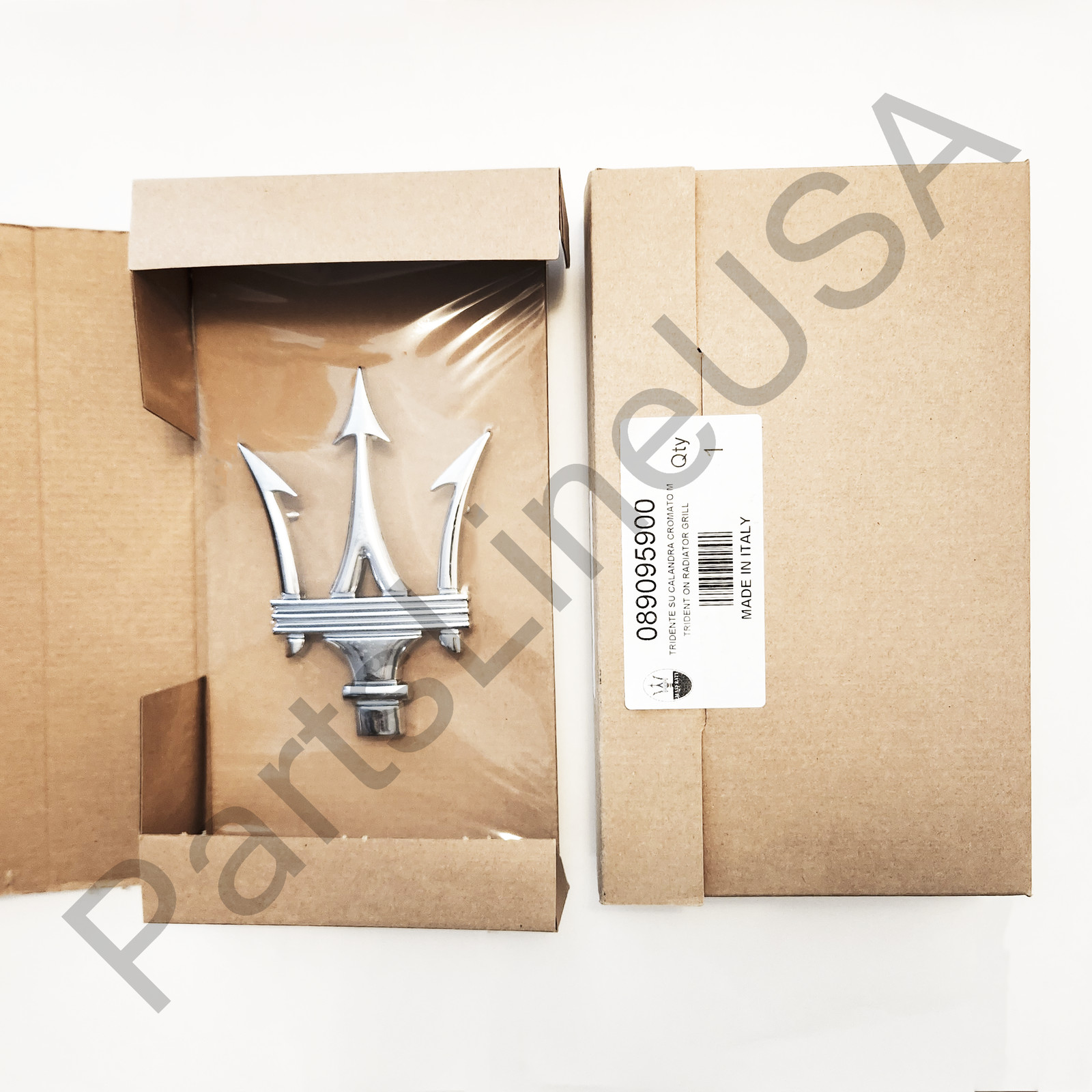 Genuine Maserati GranCabrio GranTurismo Trident Grille Emblem 67224700 89095900