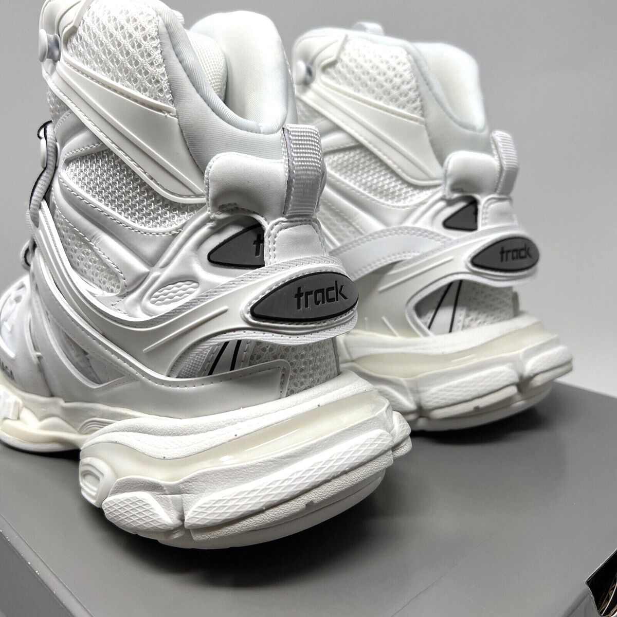 s-l1200.jpg s-l1200.jpg