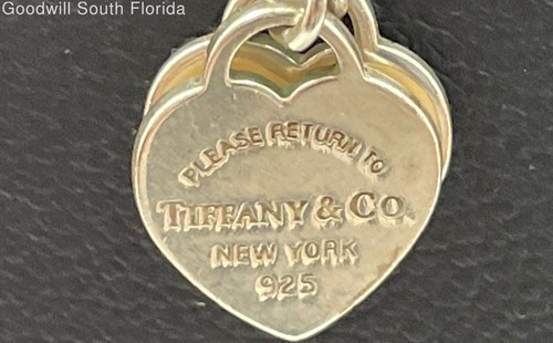 Authentic Tiffany & Co. Women's Silver Necklace - Picture 4 of 12