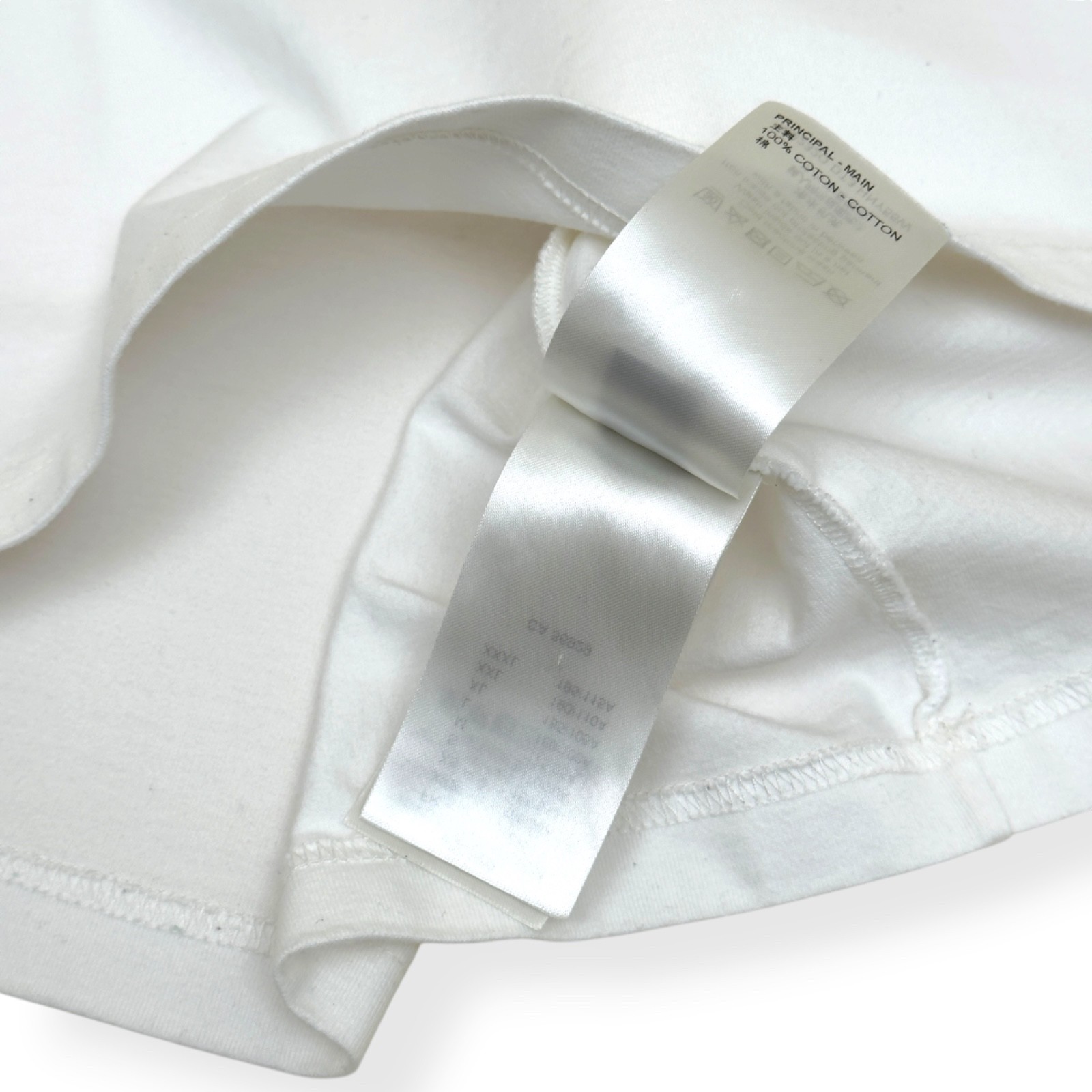 LOUIS VUITTON EMBOSSED LOGO LV T-SHIRT WHITE L RRP£535 image 6