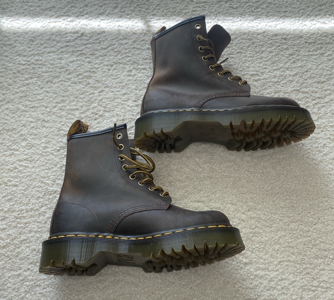Dr. Martens Doc England Rare 90's Vintage Brown 1460 Boots Women’s US 6 - READ thumbnail 8