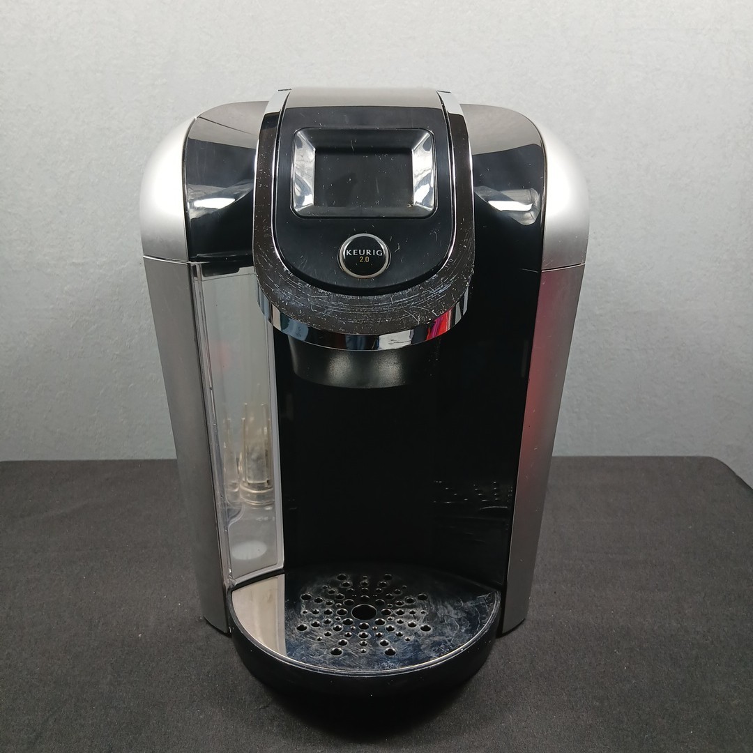 Keurig K2.0 K400 Single Serve Coffee Brewer Plus Pod System Touchscreen Used
