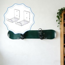 Transparente, horizontale Wandhalterung f&uuml;r Snowboards zur Aufbewahrung in