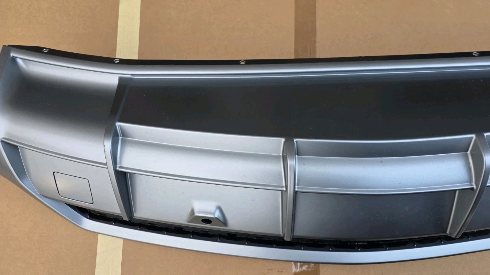 2018 2022  Lamborghini Urus Rear Valance New Genuine  4ML807568