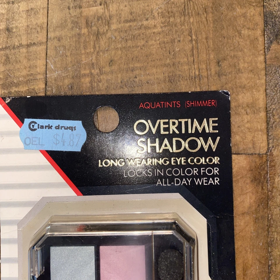 Revlon Overtime Eyeshadow ~Aquatints (Shimmer) Net Wt .20 oz Discontinued - Image 2 of 4