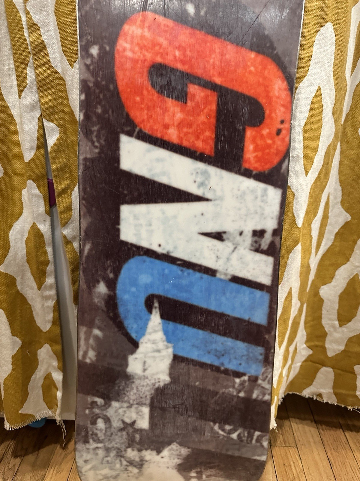 GNU Carbon Credit 159cm All-Mountain Snowboard (rocker)