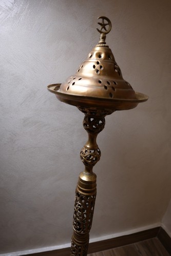 Vintage Tall Brass Incense Burner / Islamic Minaret Style Stand – Ornate Pierced - Picture 12 of 22