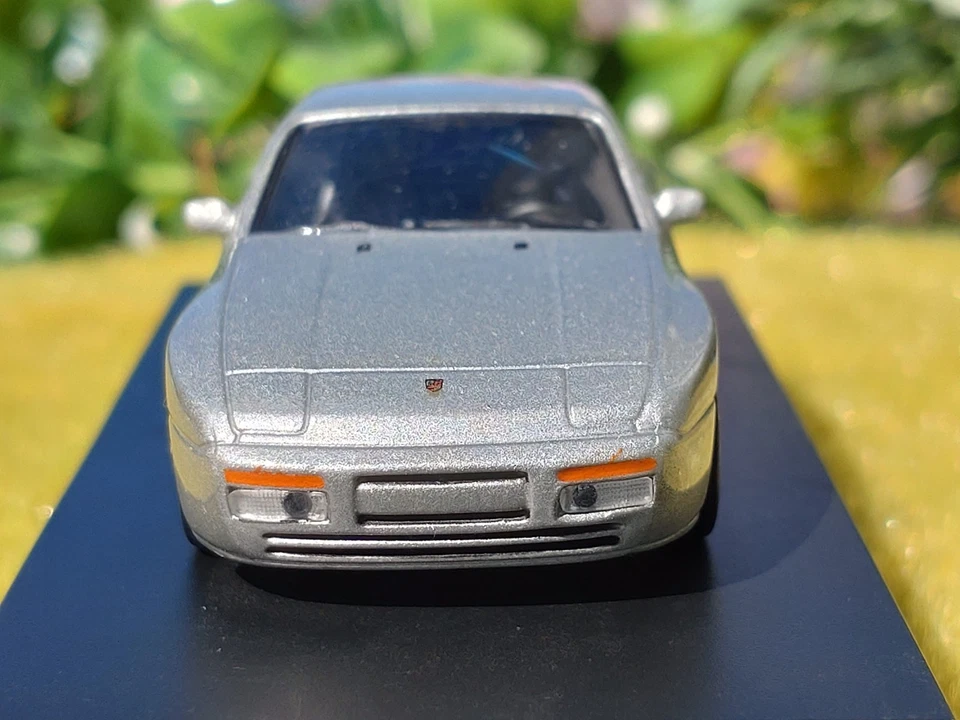Porsche / 944 S2 / 1981 / 1/64 Diecast Car / Kyosho Foto 4 de 4