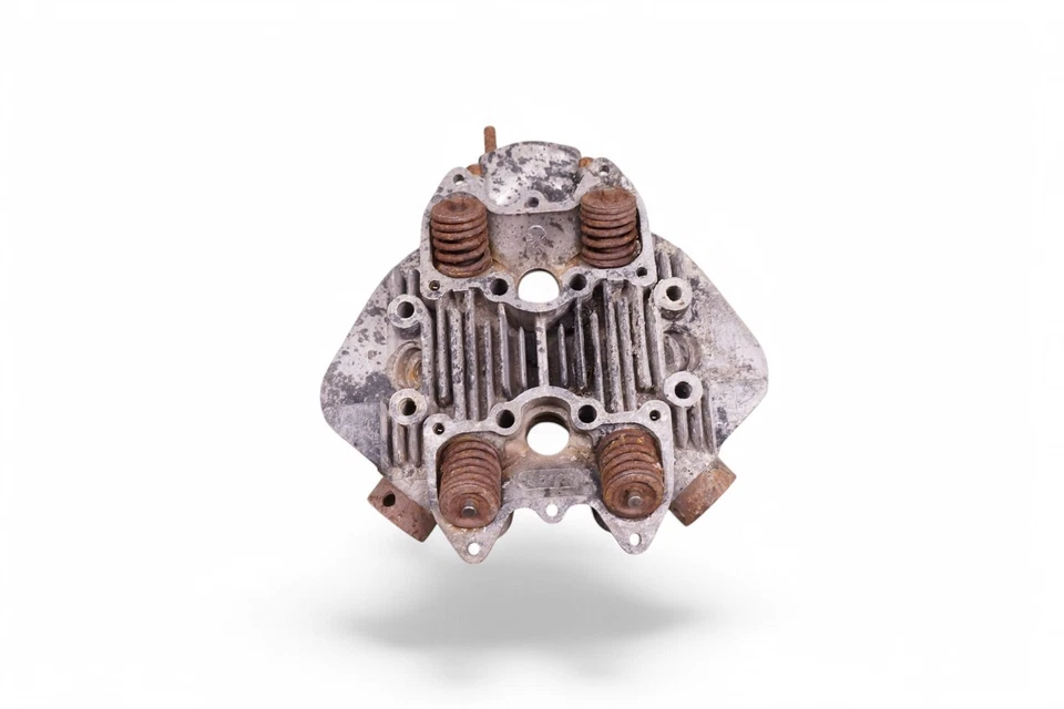 Triumph Cylinder Head 8 Bolt Single Carb E3925 *RG17 - Imagem 3 de 4