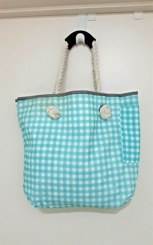 SIZE MEDIUM WOMEN'S AQUA GREEN CHECK COASTAL TOTE BAG EUC - Picture 1 of 5