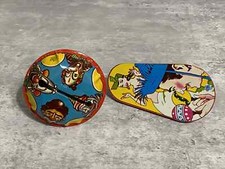 Vintage US Metal Toy Mfg Co Noise Maker Rattle Crank Tin Litho Party Favor