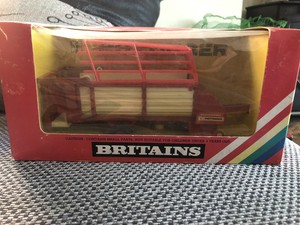 britains farm buildings and accessories