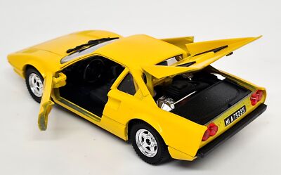 Polistil ポリスティル フェラーリ308GTB 1/25 Polistil 1/25 Ferrari 308 GTB Yellow S.214 Diecast Scale