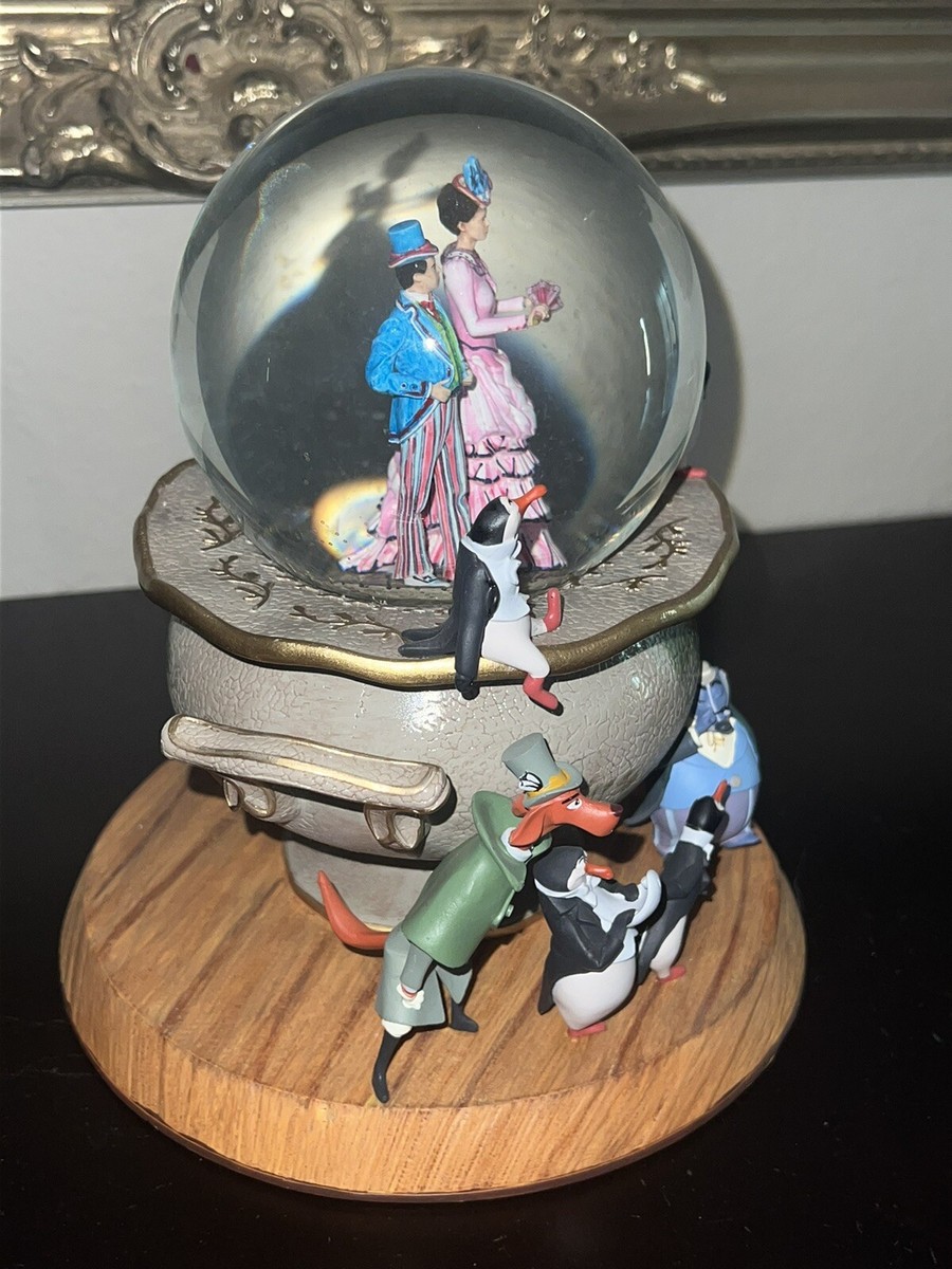 Disney Mary Poppins Returns Snow globe Limited Edition New in Box
