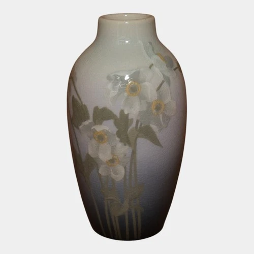 Rookwood Pottery 1907 Iris Glaze White Blooming Flower Ovoid Vase 940D Sax
