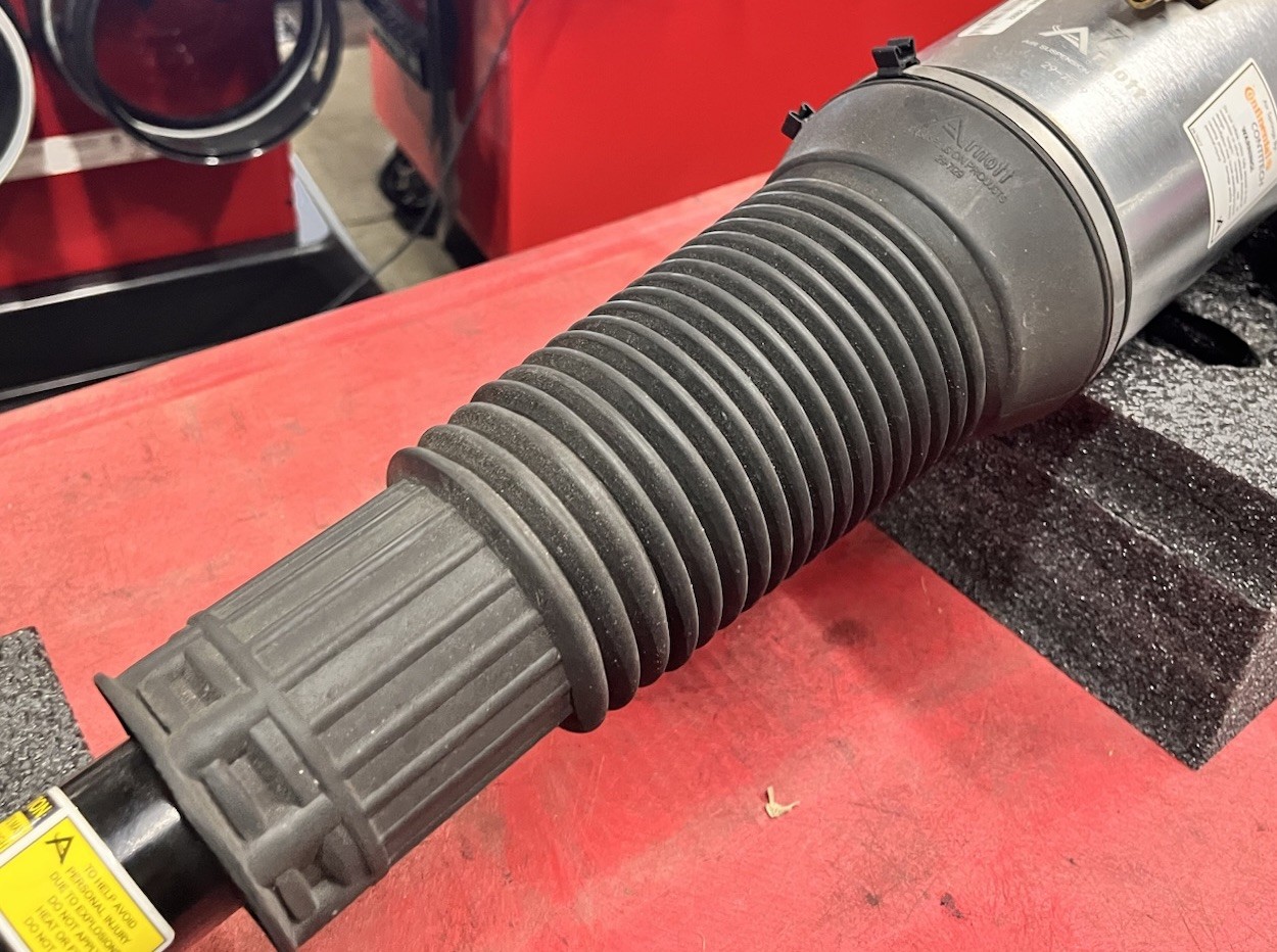 Bentley Continental R Final Series 2003-2018 Front Right Air suspension strut P/N AS2892
