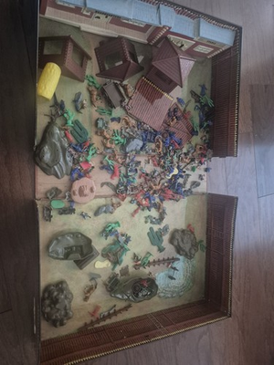 #ad Carry All Fort Apache 4685 Tin Action Playset Marx 1968 Incomplete W Other mixed $55.00