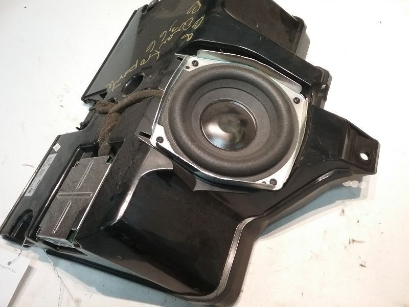 Maserati Quattroporte 2008 Subwoofer box