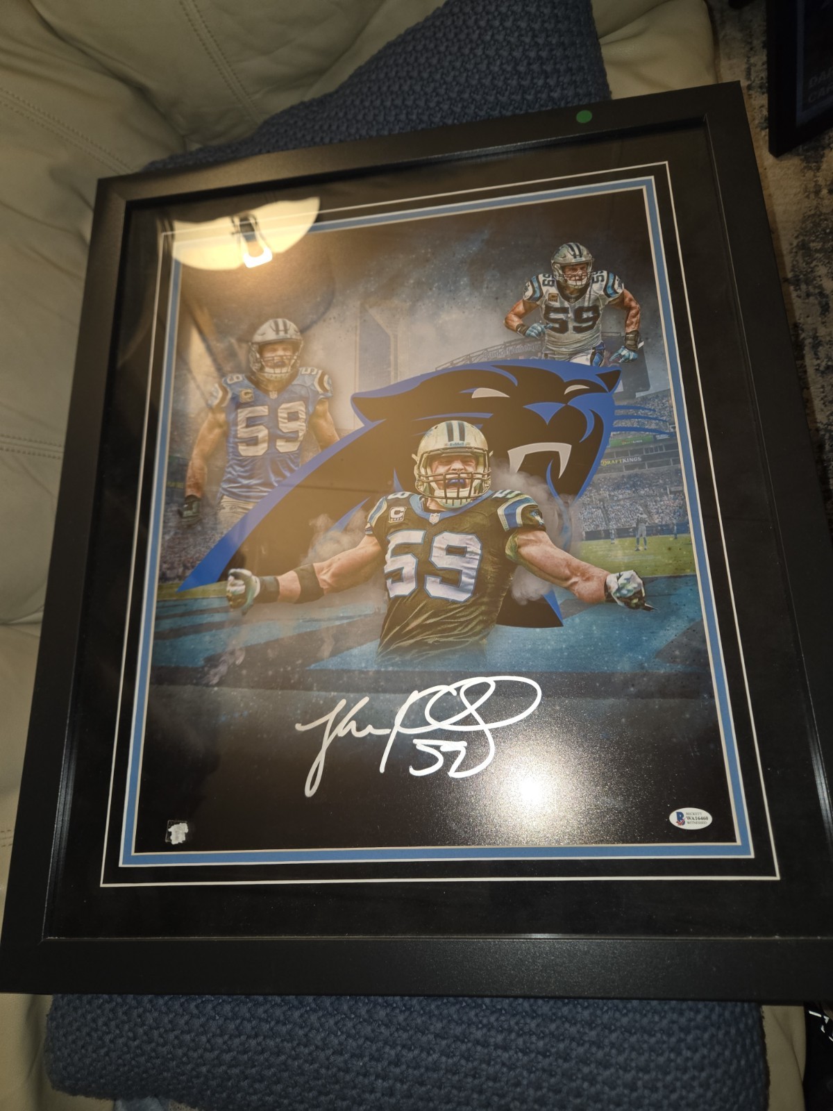 Luke Kuechly Autographed Signed Carolina Panthers 16x20 Photo 