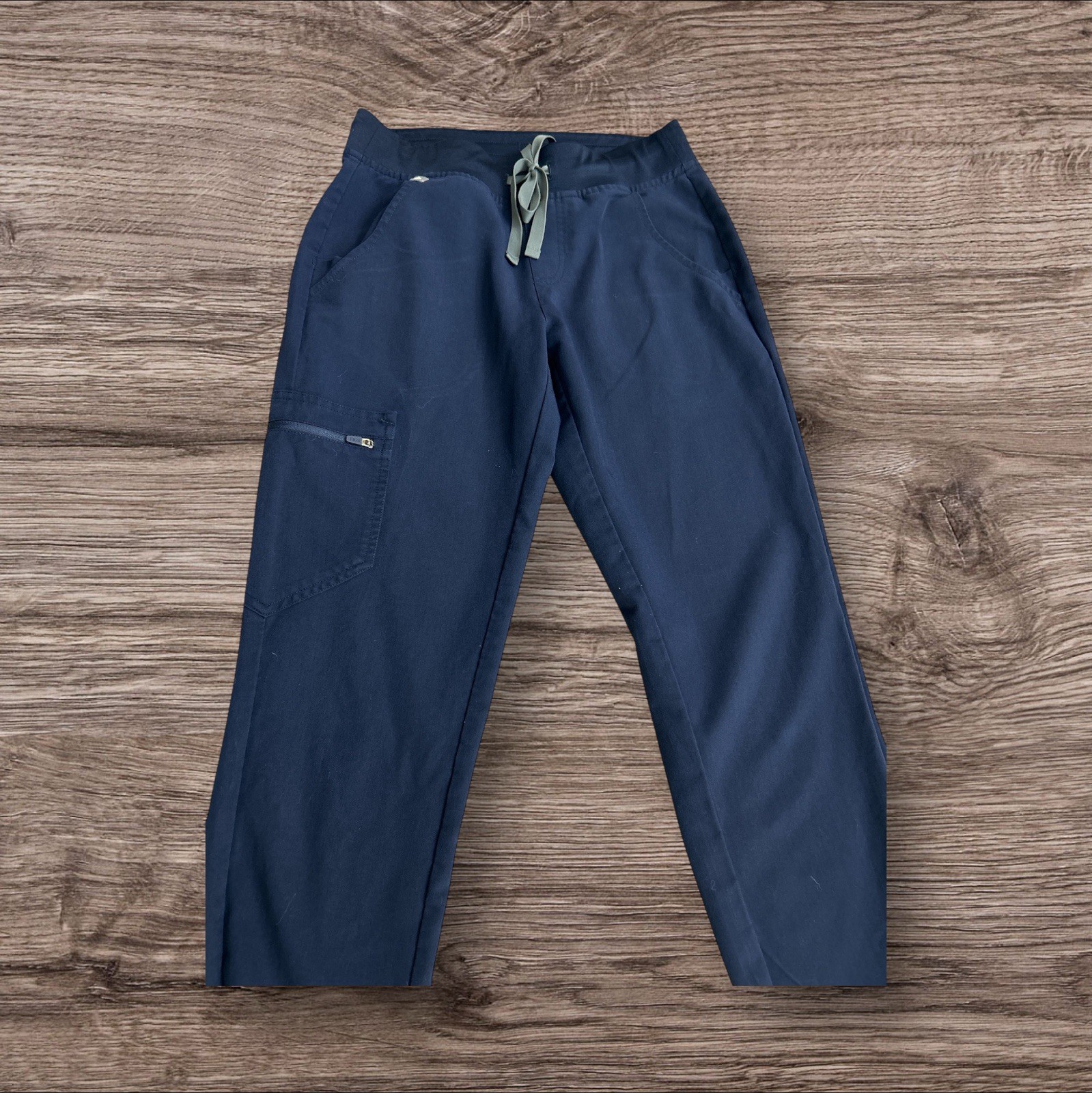 Figs Women’s Scrub Set Dark Blue XS Catarina Top&Zamora Jogger Scrub Pants