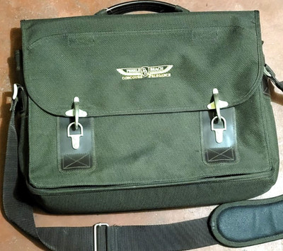 Rare Pebble Beach CONCOURS D ELEGANCE 17x14 Hunter Green Messenger Bag Pre-owned
