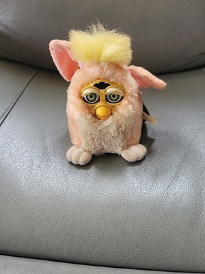 Vintage Furby 1999 Tiger Electronics Pink With Green Eyes Toy 90s
