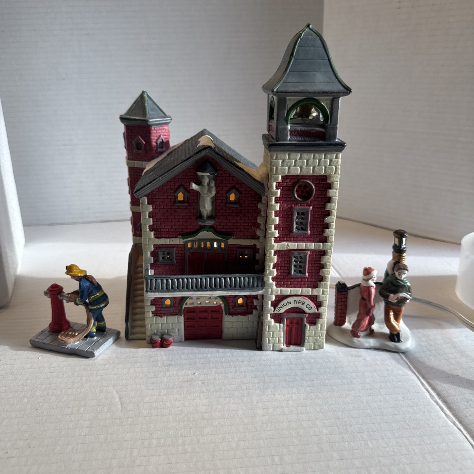 House Lemax Caddington Village Union Fire Company 35078 1993 Porcelain Lighted