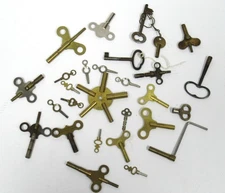 ASSORTED ANTIQUE CLOCK KEYS WINDING CRANKS WINGED WEIGHT CABLE BRASS LOT STEEL