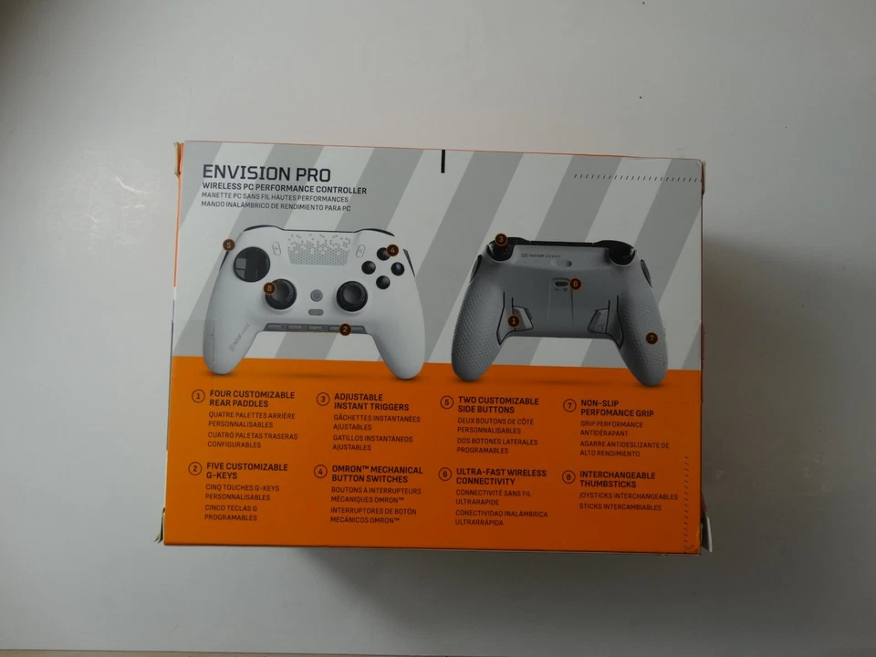 SCUF - ENVISION PRO Wireless Gaming Controller for PC - White/Black - Image 4 of 4