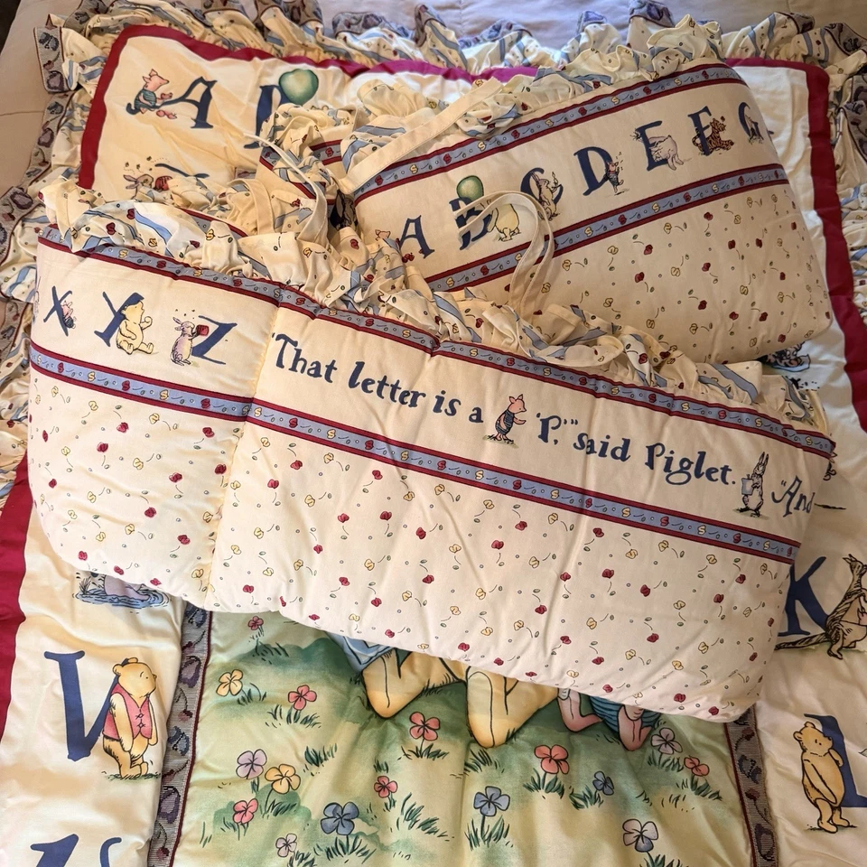 Nueva ropa de cama vintage roja para bebé Calliope Pooh - con móvil en funcionamiento - 2 sábanas Foto 4 de 4