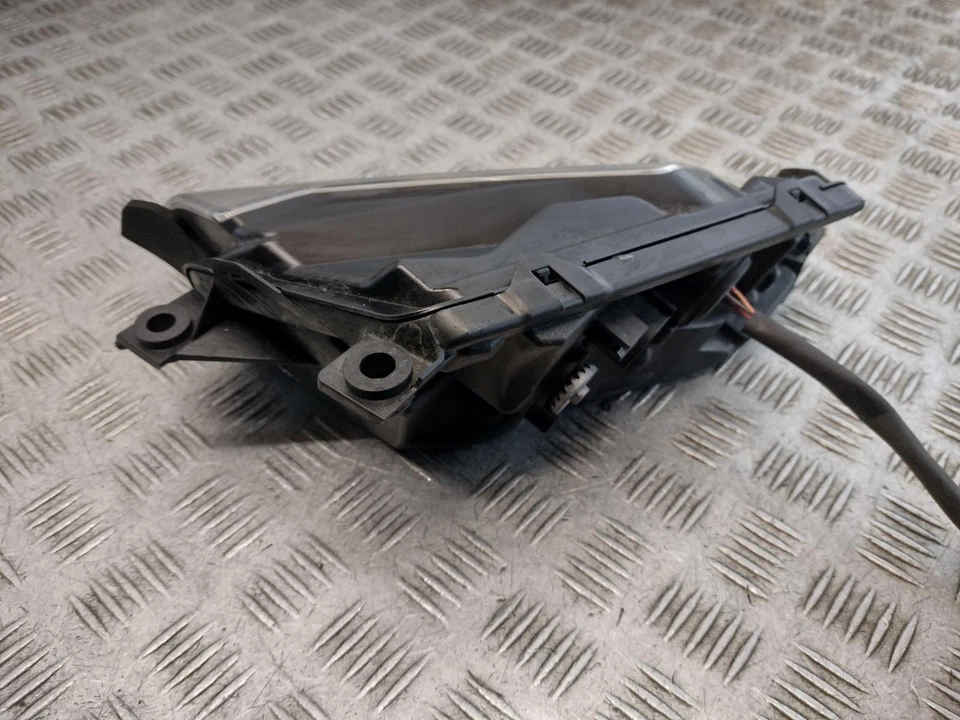 Kawasaki Ninja H2 SX 2018 luz lateral derecha  Foto 3 de 4