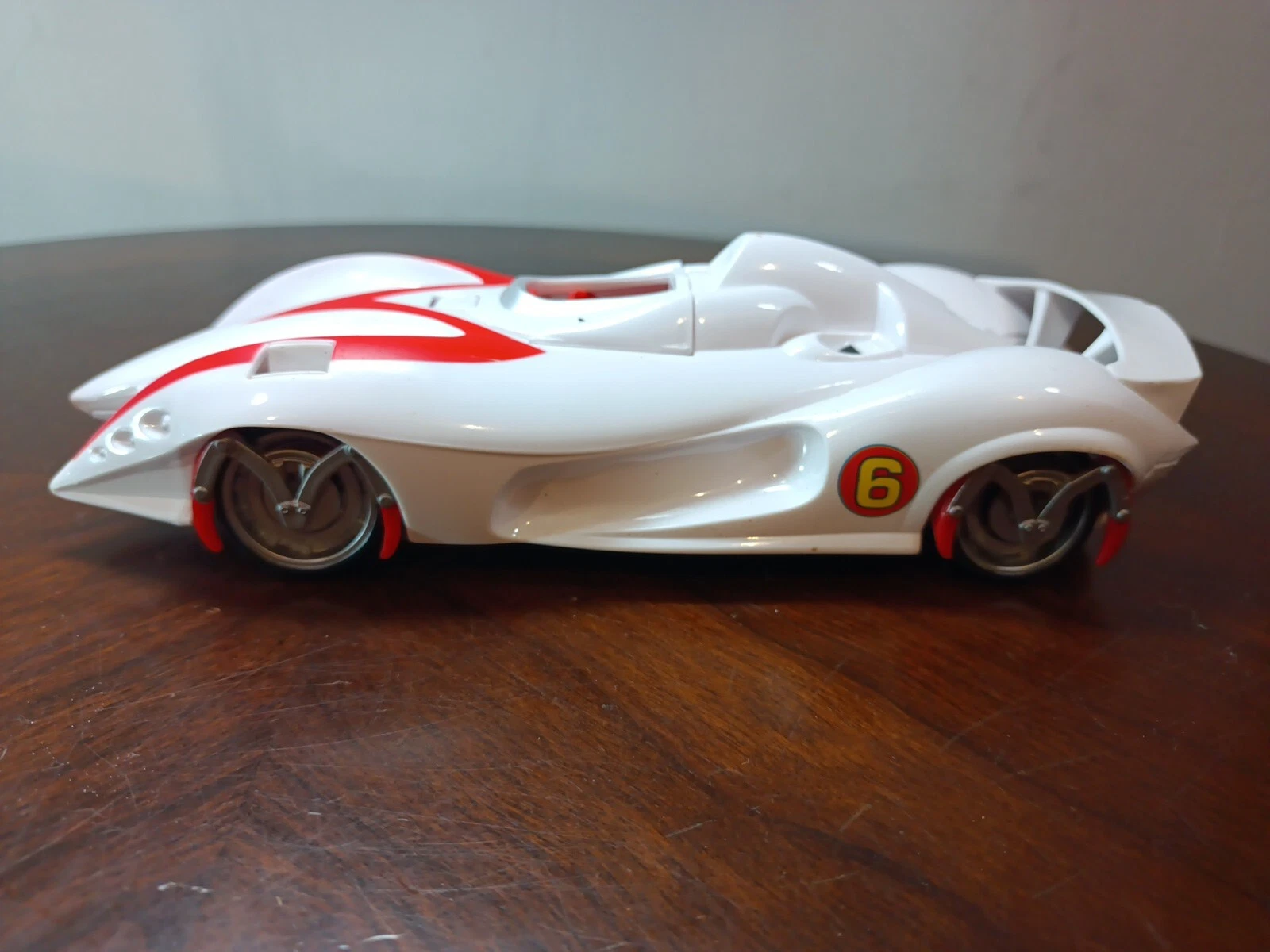  carro de brinquedo mach 6 2007 filme corrida velocidade 