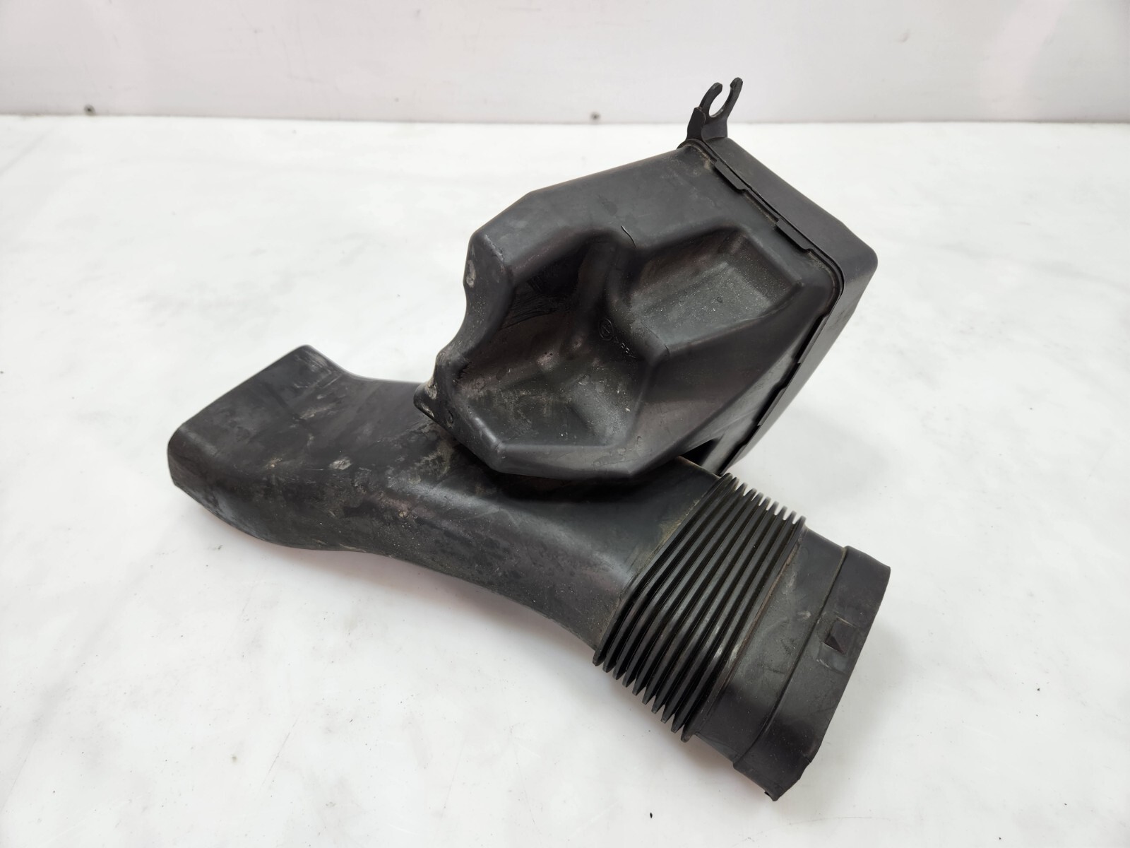 ✅ 10-14 OEM Rolls-Royce Ghost RR4 Right Passenger Air Cleaner Filter Box Duct