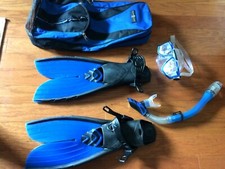 Aqua Lung sport snorkeling set with Fins, mask, snorkel and bag, pre-owned