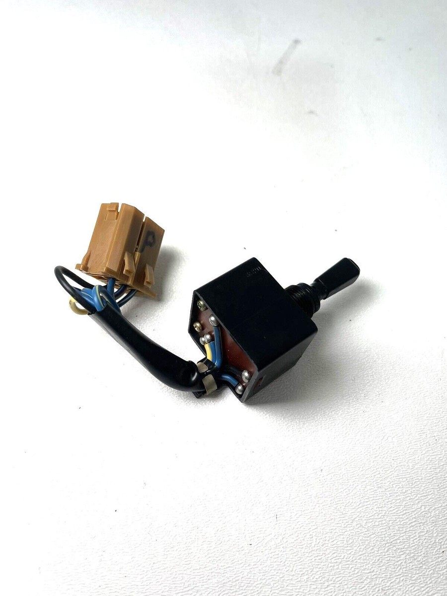 1979-1983 Datsun 280ZX Fairlady Power Mirror Switch PASSENGER SIDE