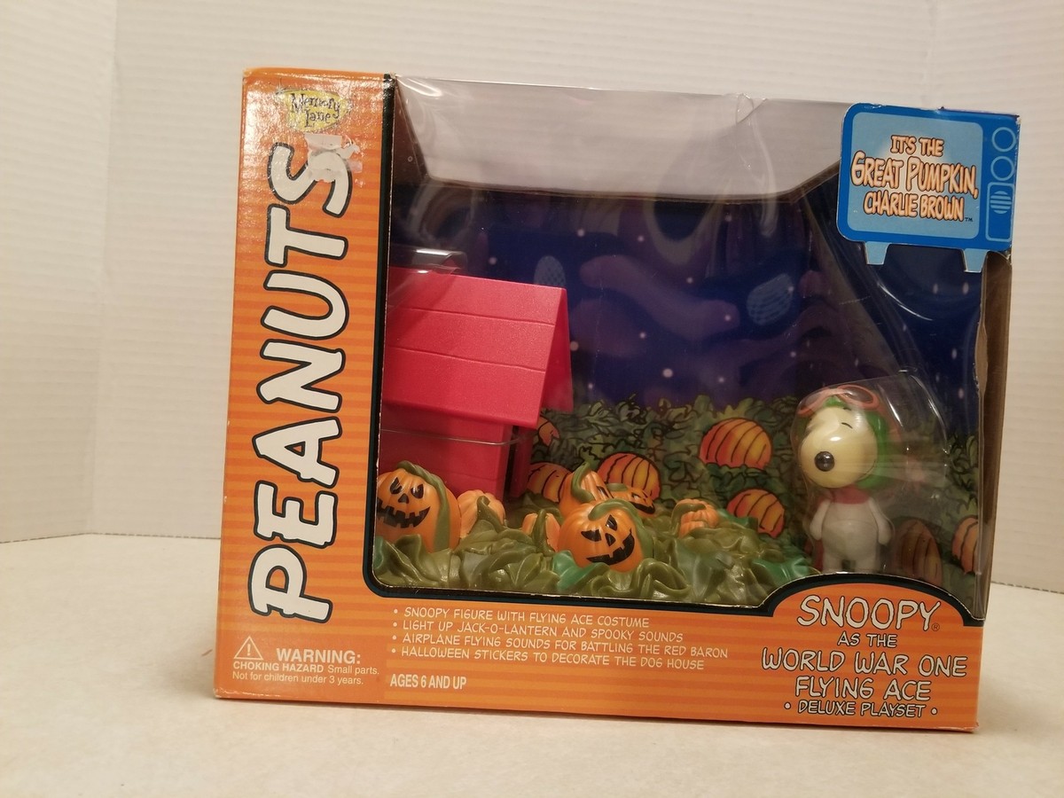 2002 Peanuts WWI Flying Ace It's The Great Pumpkin Charlie Brown