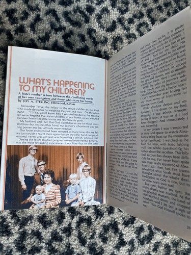 John Wayne (the Duke) Guideposts VTG Christian Booklet Magazine (January 1974) - Picture 5 of 5
