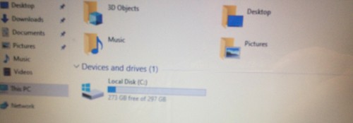 ASUS F401A_Intel Pentium B970@2.30GHz_320GB HDD_4GB DDR2 RAM_14.0" Screen - Picture 2 of 10