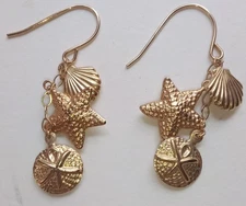 VTG NAUTICAL DANGLE EARRINGS 14K GOLD SCALLOP SEASHELL STARFISH SAND DOLLAR 1.5"
