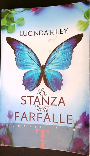 LA STANZA DELLE FARFALLE RILEY LUCINDA GIUNTI 2022 TASCABILI GIUNTI BROSSURA