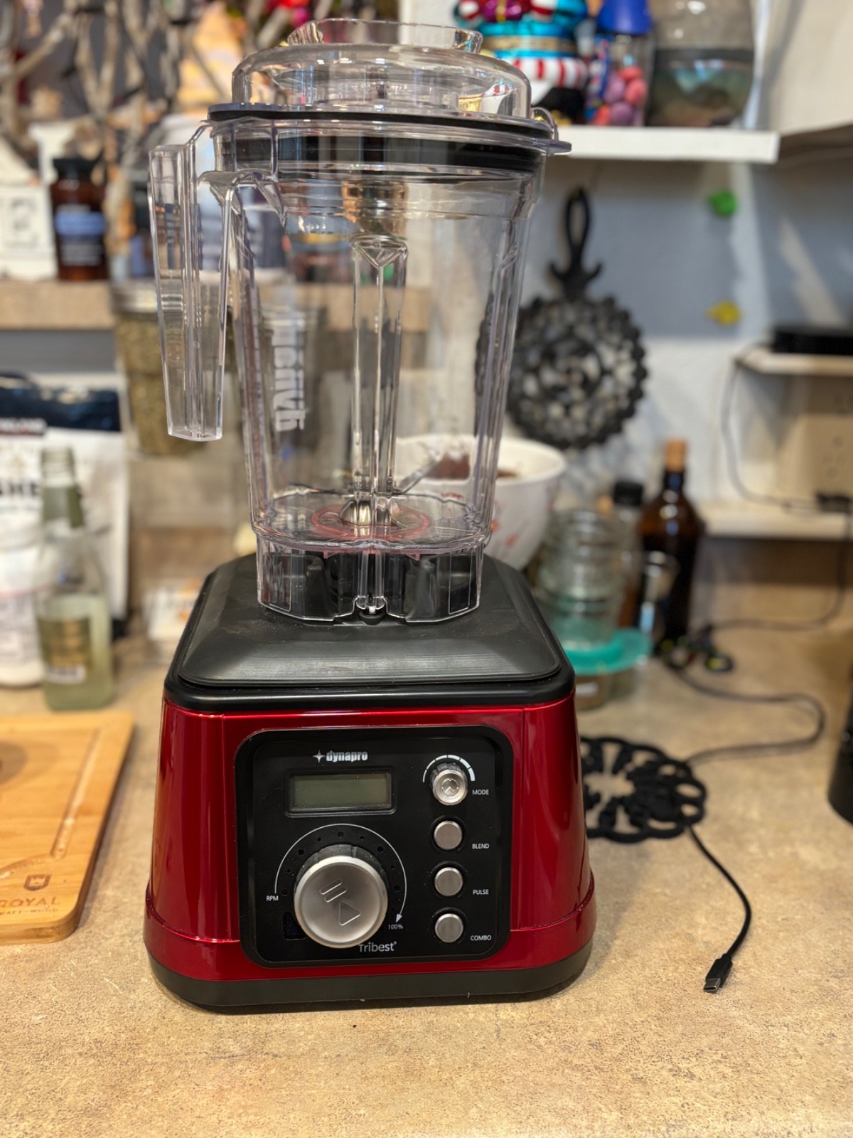Red Tribest Dynapro 2 DPS-2250 commercial vacuum blender