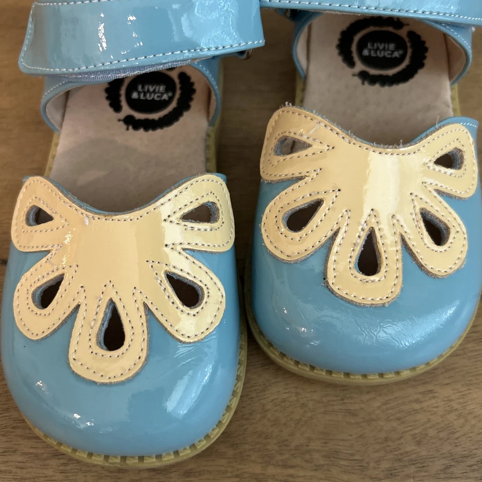 Сандалии Livie And Luca Blue Yellow Petals Girl Mary Jane размер 11 как новые - Изображение 4 из 4