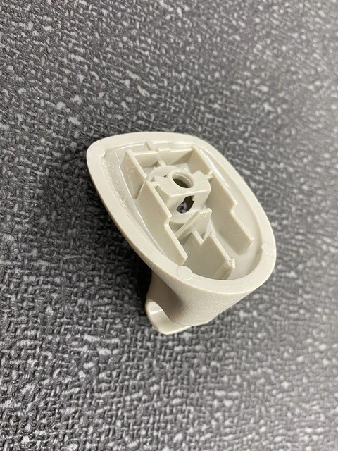 1GW25DW1AA OEM 2007-10 DODGE AVENGER Visera Soporte CLIP Foto 2 de 4