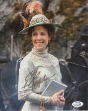Erin Krakow When Calls the Heart Autographed Signed 8x10 Photo ACOA