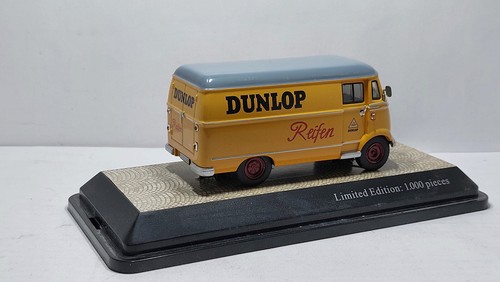 Schuco Mercedes-Benz L 319 Box Dunlop Tyre 1/43 (25/15G) - Picture 4 of 5