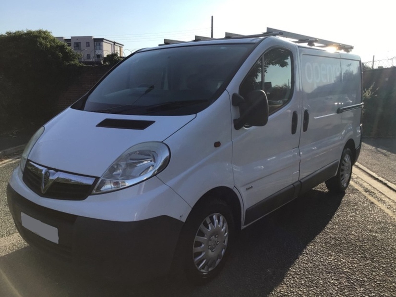 Vauxhall Vivaro Mk2 renault trafic hazard warning switch button