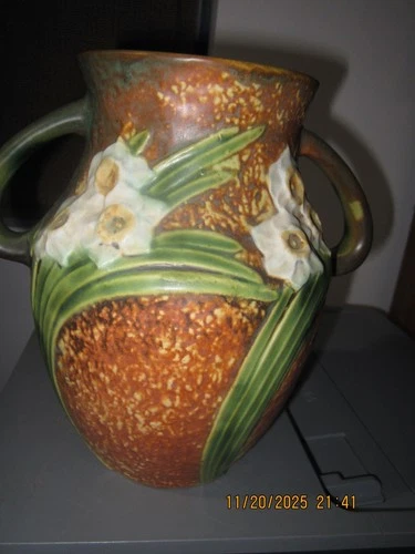 Roseville Pottery Jonquil Daffodil Double Handled Vase 526-8 With  SilverSticker