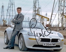 Pierce Brosnan Signed 10x8 Photo – James Bond 007 – Autographed – COA (5636)